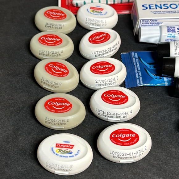 Colgate Nivea Vaseline Crest Sensodyne Darphin travel size - Picture 4 of 14